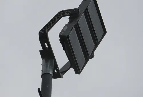 Flutlichtmast mit LED-Technik am Hans-Reif-Sportzentrum