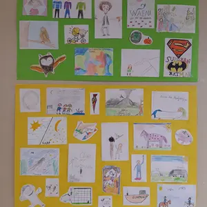 Die schönsten Kunstwerke sind in der Bücherei ausgestellt. Drei davon wurden zur zentralen Auslosung des Kreativpreises an den Bibliotheksverband geschickt.