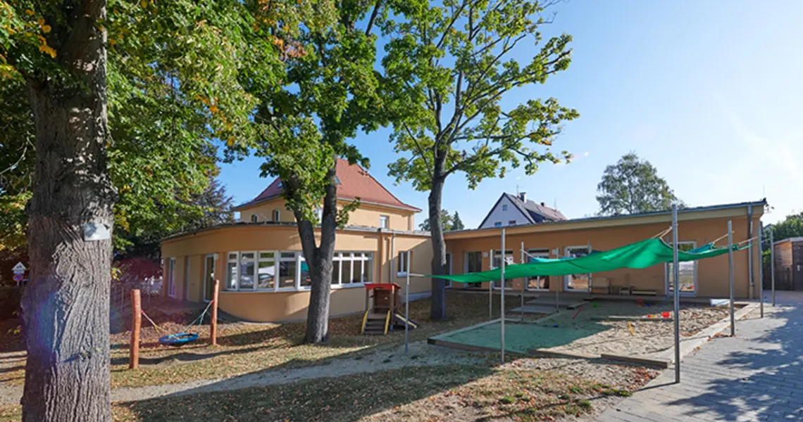 Johanniter Kinderkrippe Pusteblume Garten