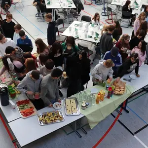 Vogelperspektive auf Buffet 