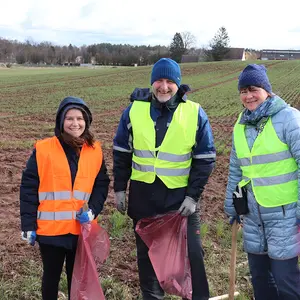 Zwei Frauen und ein Mann