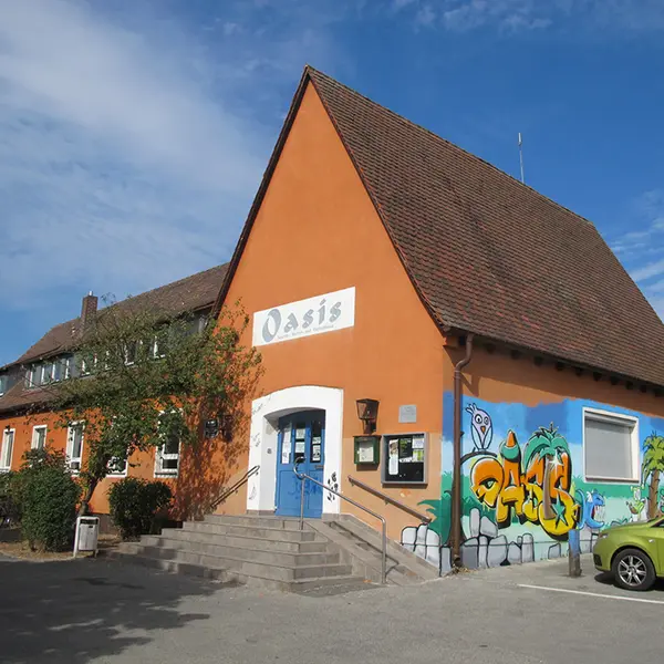Jugendhaus OASIS Jugendhaus OASIS Außenansicht