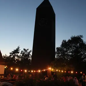 Ev. Kirchengemeinde St. Stephanus Kirchturm im Abendlicht Ev. Kirchengemeinde St. Stephanus Kirchturm im Abendlicht