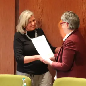 Bauer und Huber im Sitzungssaal