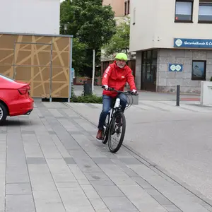 Schikora auf neuem Dienstrad